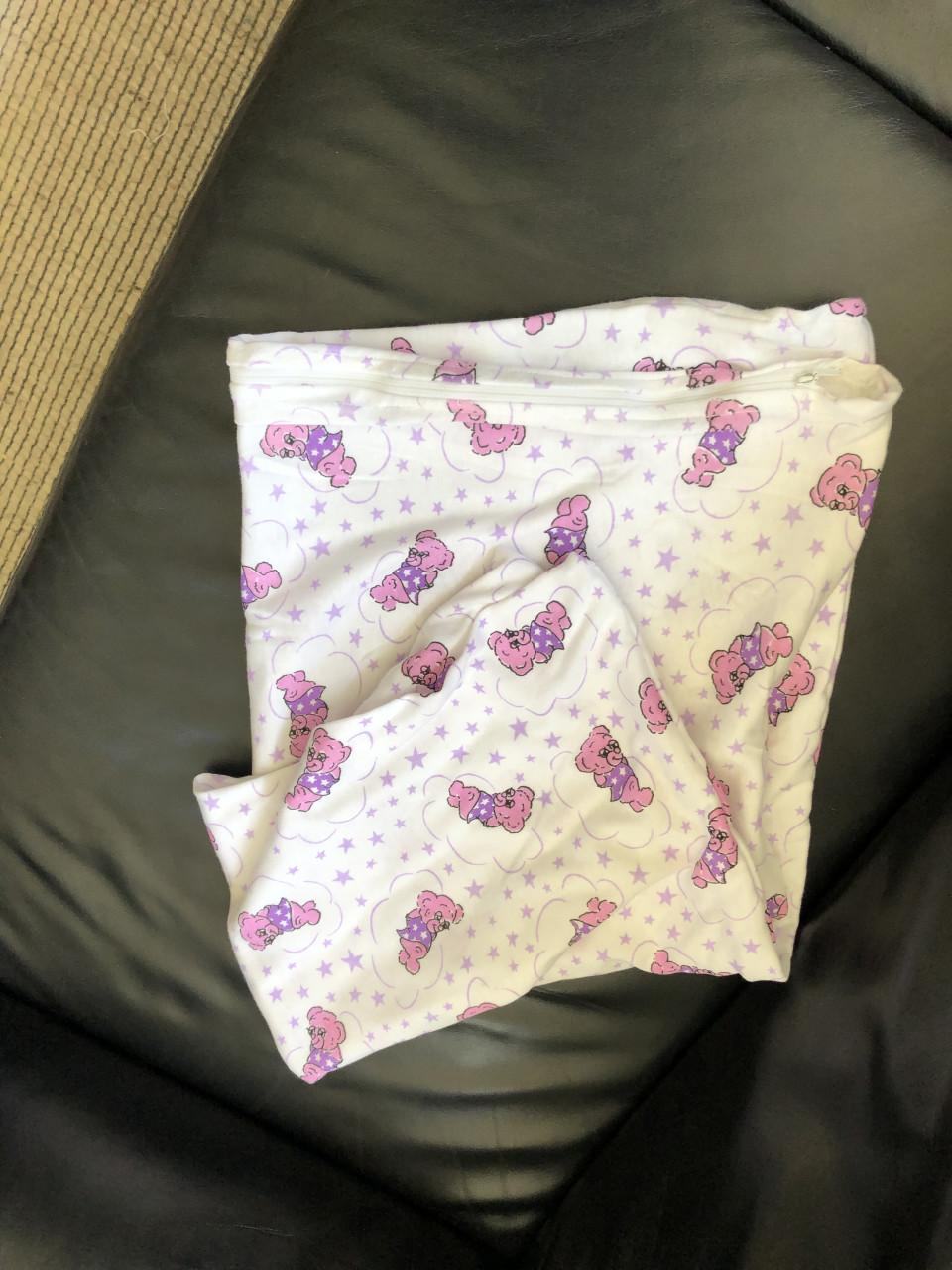 Te koop zelfgemaakte babykleding/spullen.(nieuw).