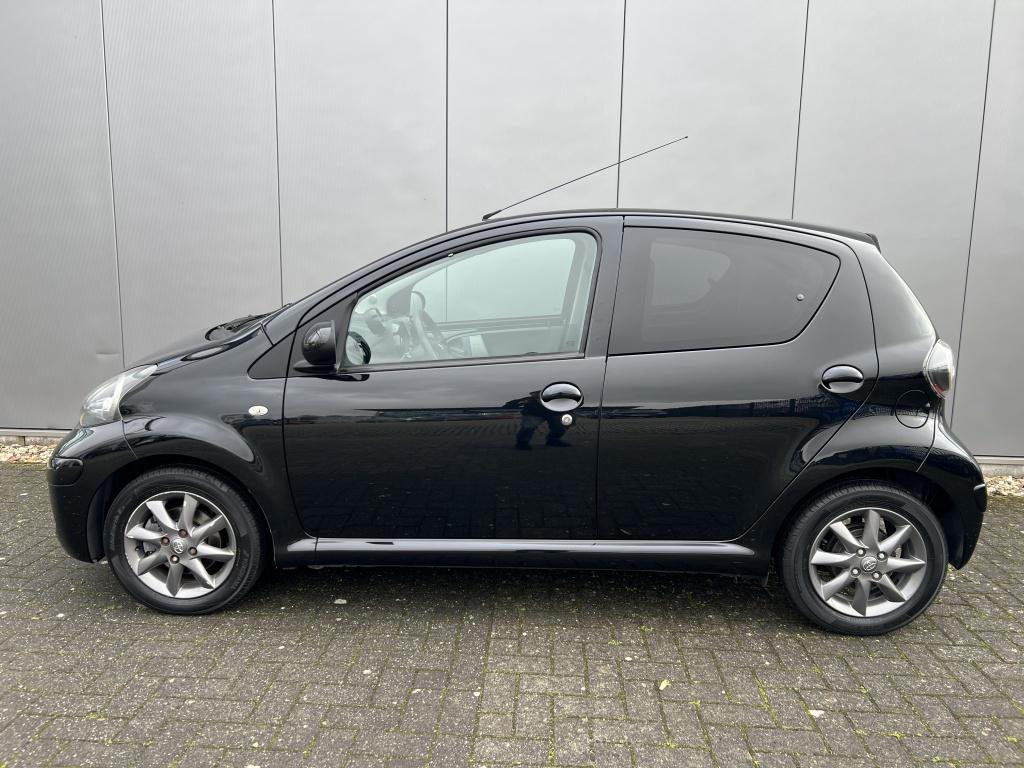 Toyota Aygo 1.0-12v dyn. nav.