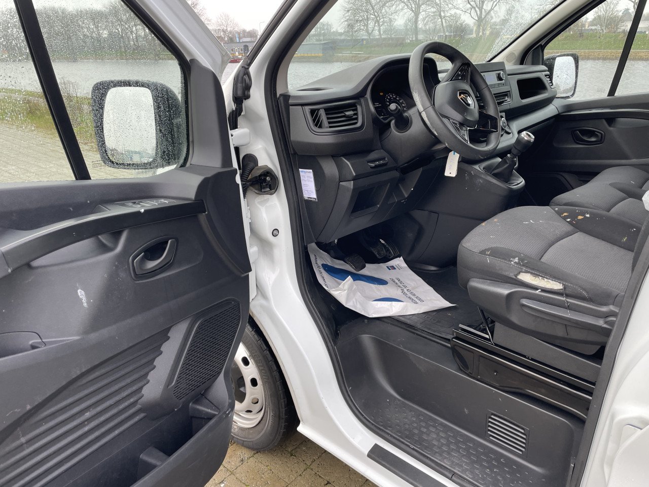 Renault trafic 2.0 dci 130 pk l2h1 10-2022