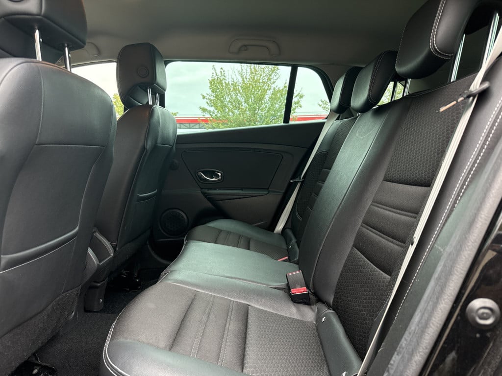 Renault Megane 1.2 tce bose | trekhaak | navi | pdc