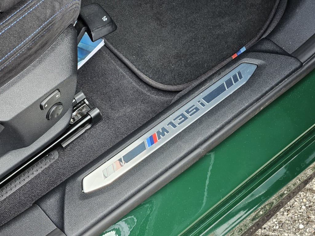 BMW 1 Serie m135i xdrive m-sport pro | irish green