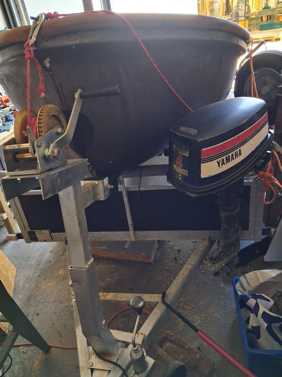 Te Koop Trailer met motorbootje