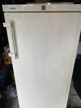Liebherr NoFrost vrieskast 150x60 cm. Inhoud vriezer 226 liter