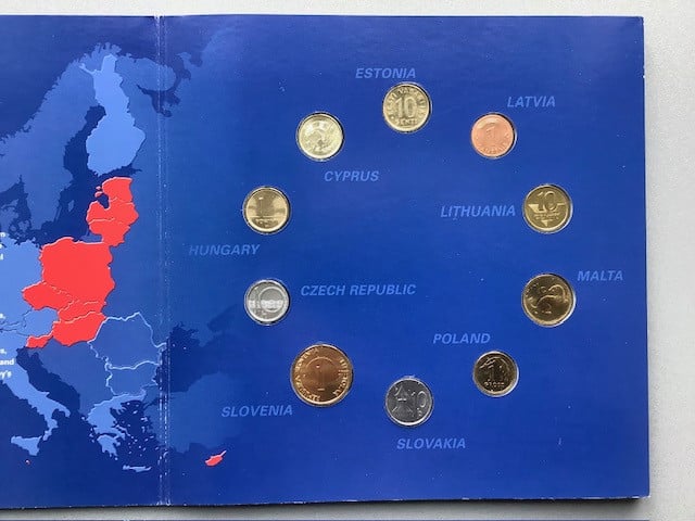 Set The Circulation Coins of the EU Candidate Countries .