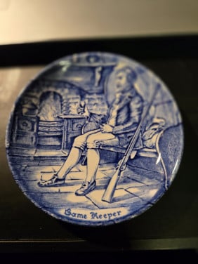Petit Fourschaaltje  Game keeper Wedgwood 10cm   Helemaal gaaf