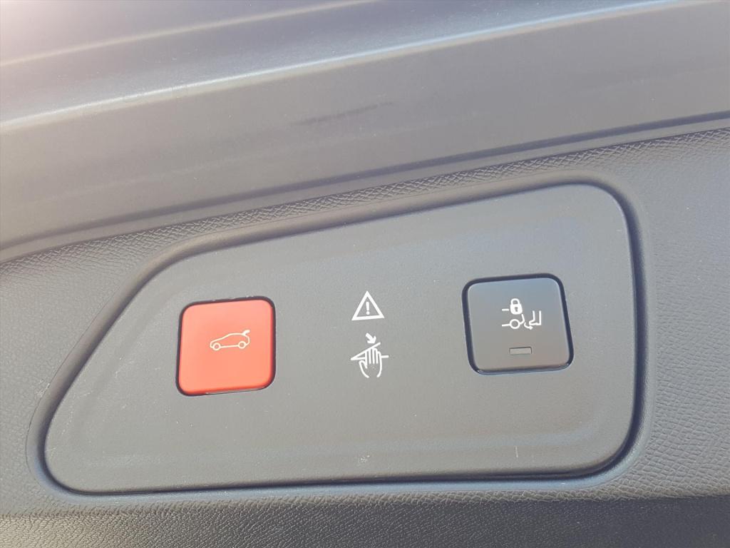 Peugeot 3008 1.2 pt 130pk s&s allure trekhaak | apple carplay & android aut