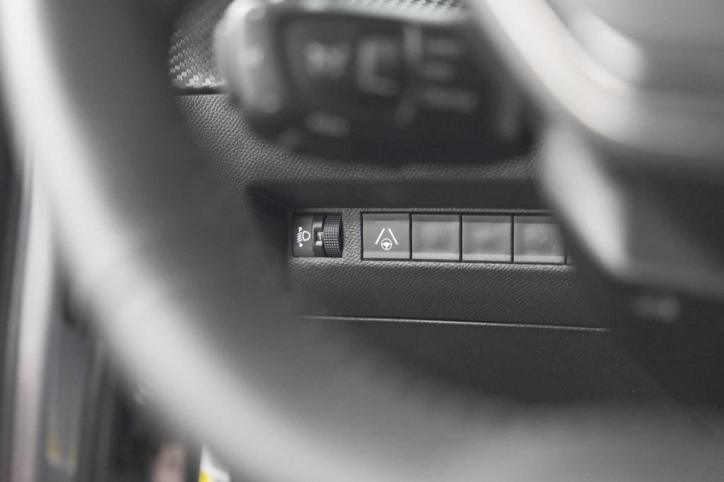 Peugeot 2008 hybrid 136 e-dcs6 allure | 360 camera | adaptieve cruise contr