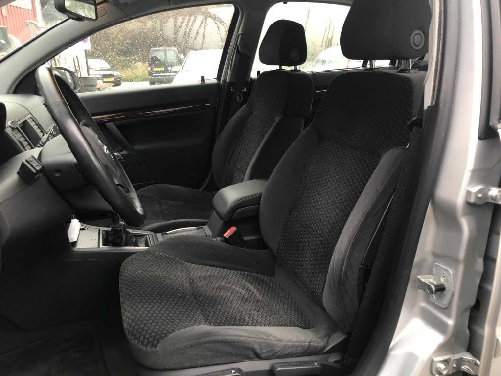 Opel Vectra 1.8-16v elegance