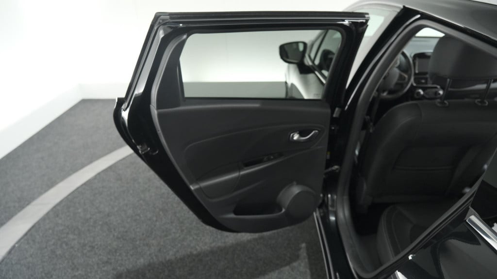 Renault Clio estate tce 90 intens | trekhaak | navigatie | parkeersensoren 