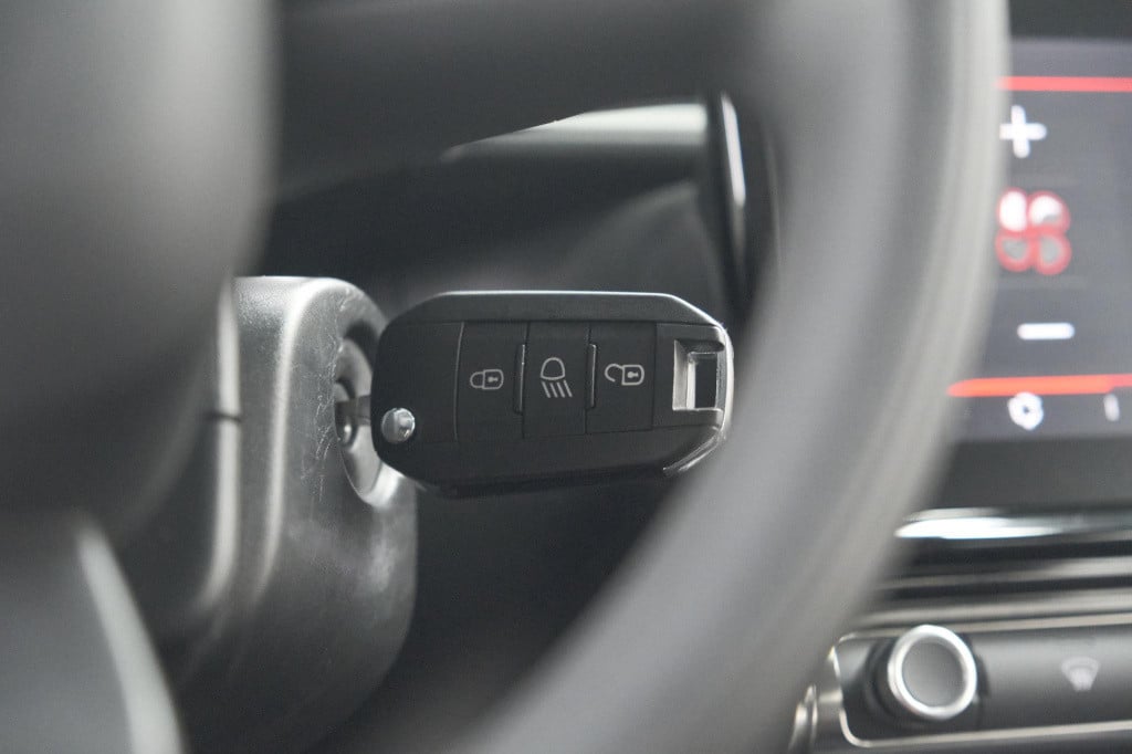 Citroen C3 puretech 110 eat6 max | apple carplay | parkeersensoren | climat