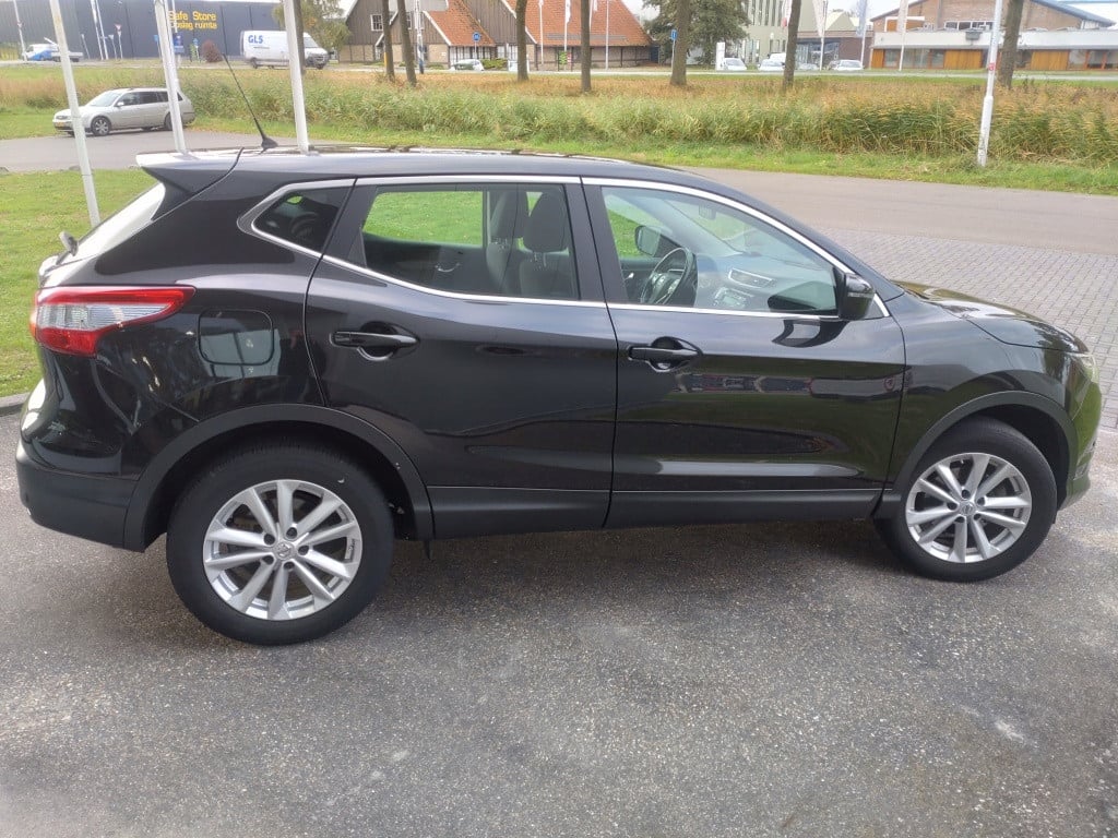 Nissan Qashqai 1.2 acenta