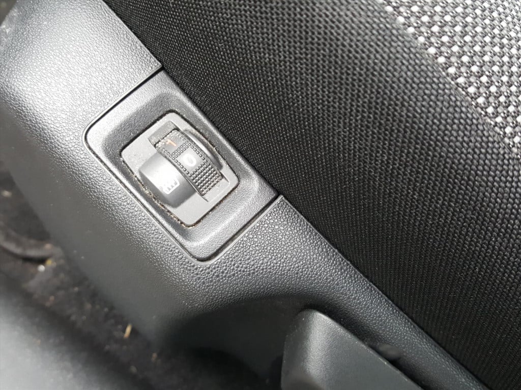 Citroen C3 shine 1.2 pt-110pk automaat navigatie via apple carplay & androi