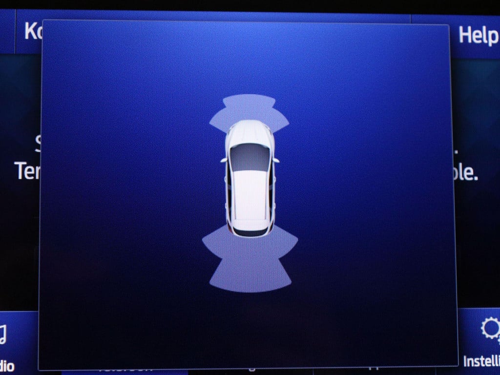 Ford Focus 1.0 ecoboost hybrid connected | parkeer sensoren | navigatie | c
