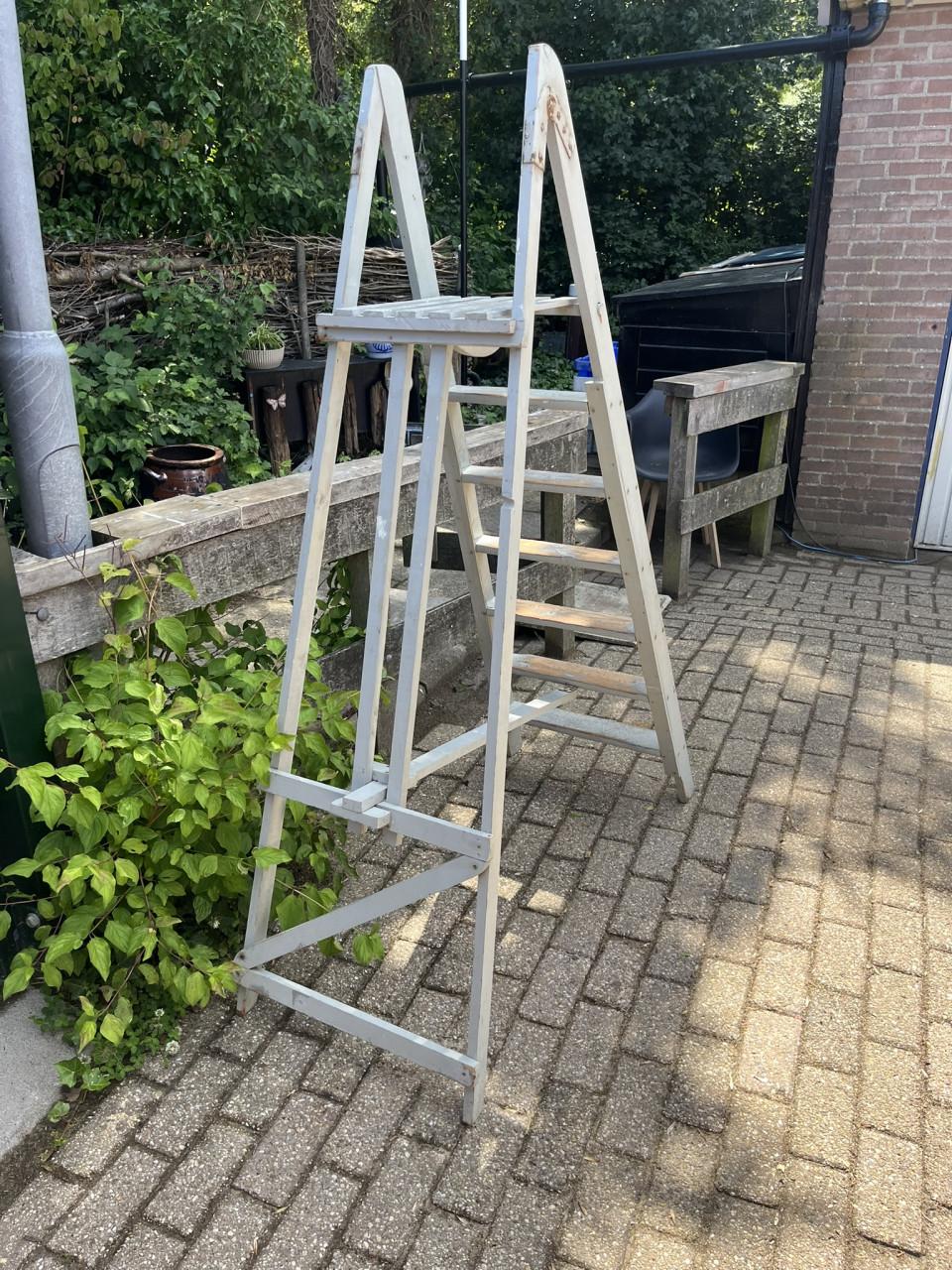 Trapje van hout