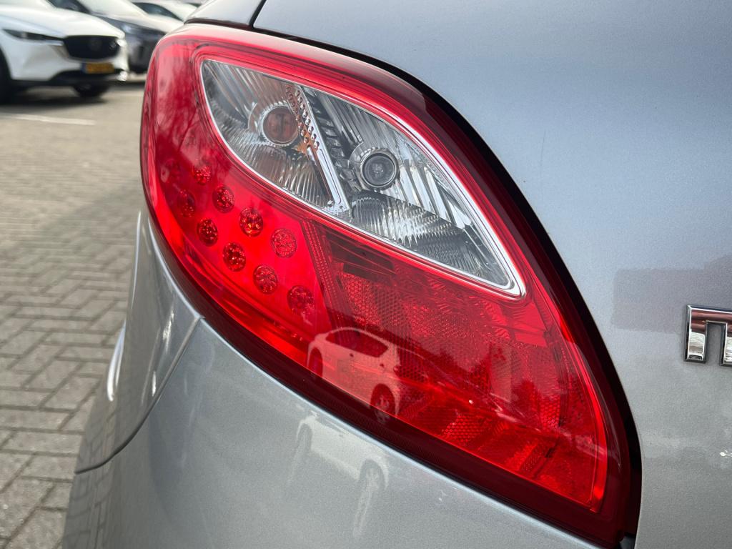 Mazda 2 1.3 gt-m line|rijklaar