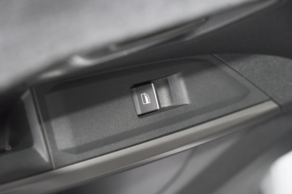 Peugeot 5008 1.2 hybrid 136 gt 7p | adaptieve cruise control | camera | ele