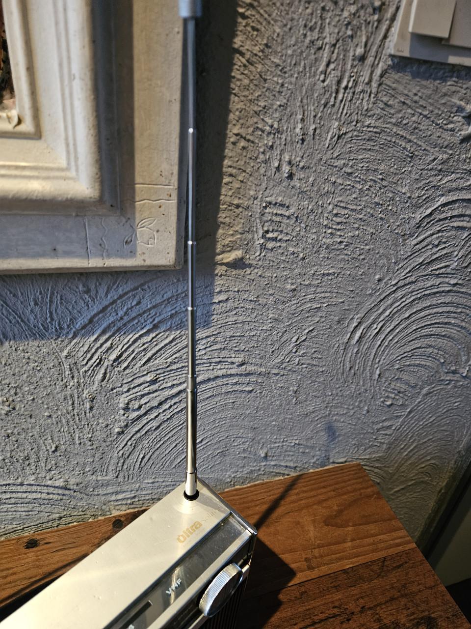 Vintage wereldontvanger ultra solaire marconiphone radio