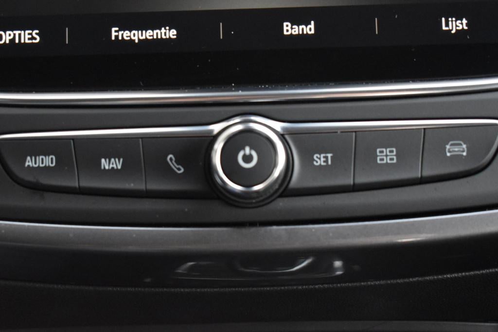 Opel Crossland X 1.2 turbo innovation