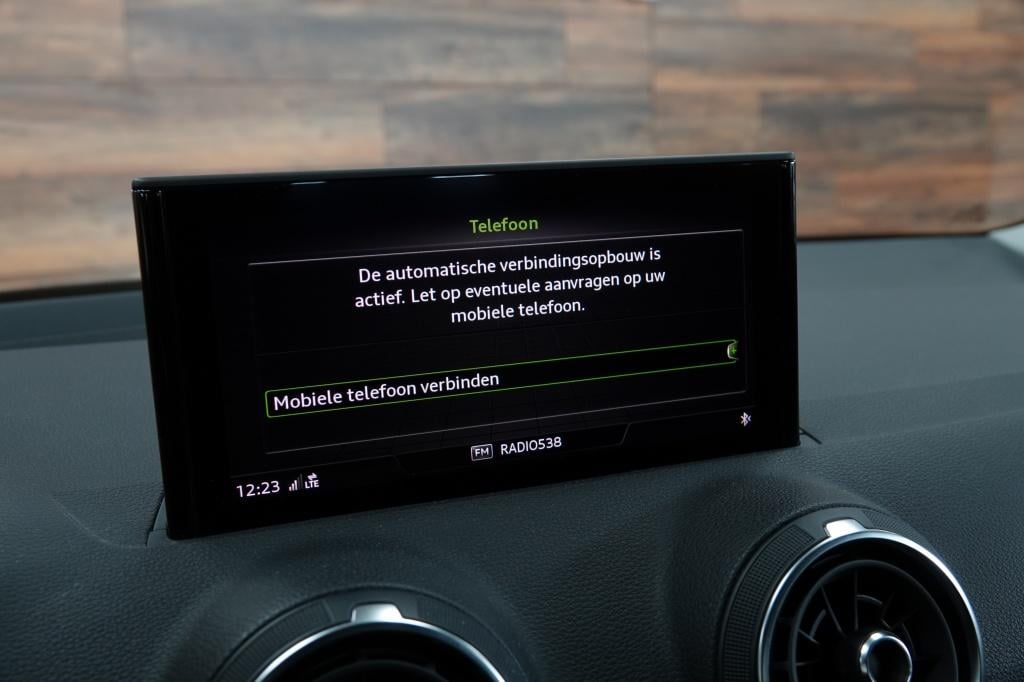 Audi Q2 1.4 tfsi | stoelverw. | pdc | 19" | camera |