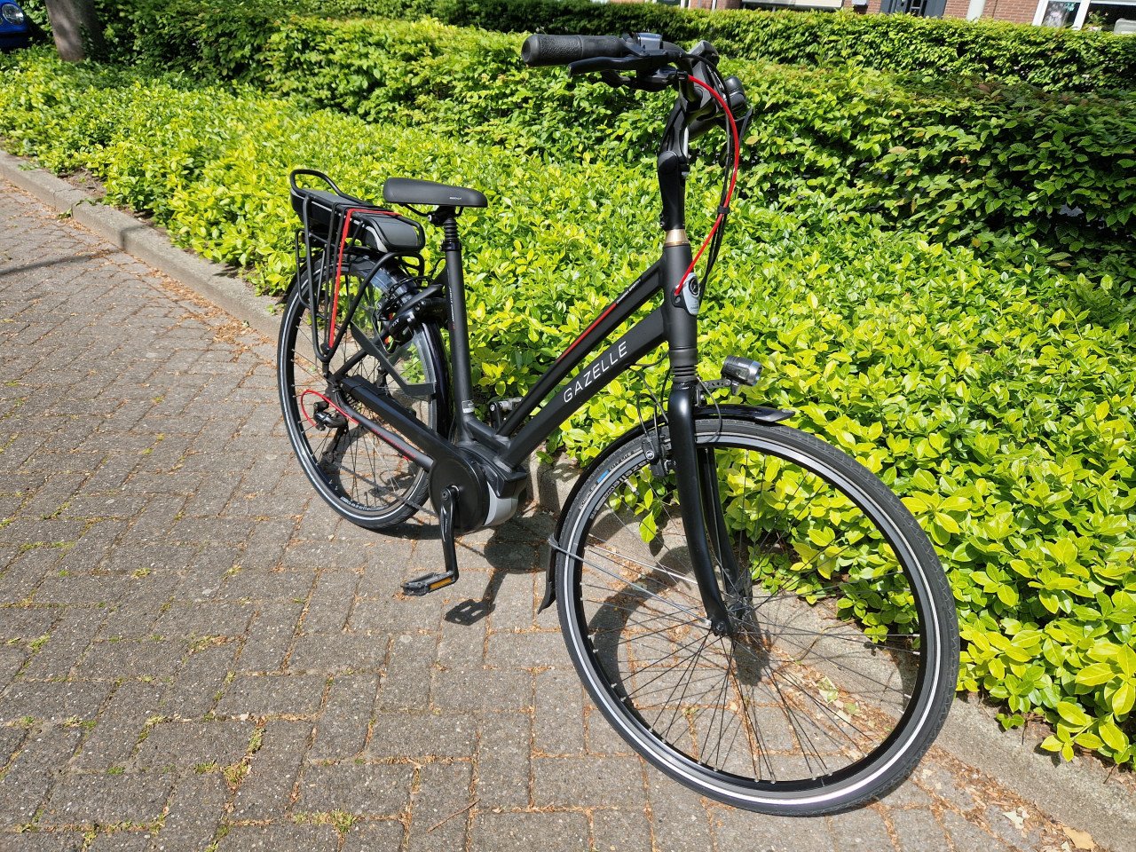 Schitterende Gazelle Chamonix met Bosch middenmotor en 500WH accu