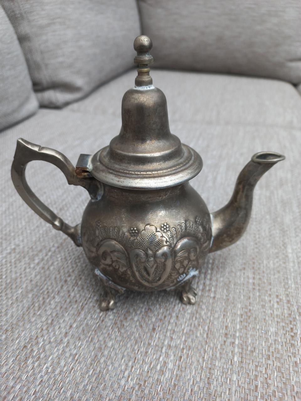 Antieke zilver Marokkaanse theepot.