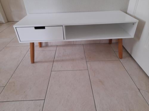 TV kastje 40 x 100 x 40H (in goede nette staat )