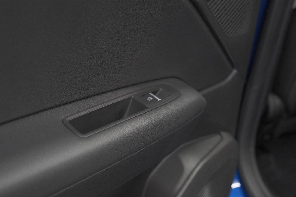 Renault Captur mild hybrid 140 edc techno | camera | 9.3 inch scherm | appl