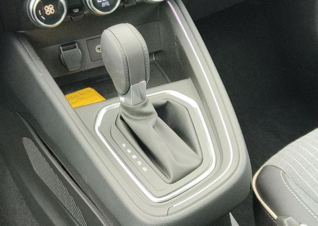 Renault Clio 1.6 e-tech full hybrid 145 techno