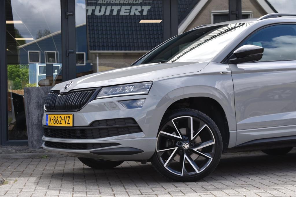 Skoda Karoq 1.5 tsi act sportline | camera | nap | stoelverwarming | apple 