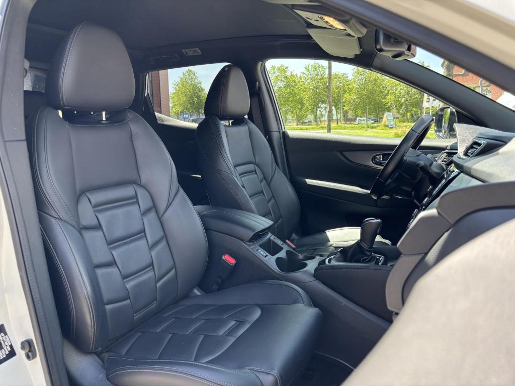 Nissan Qashqai 1.3 dig-t tekna automaat incl. trekhaak!