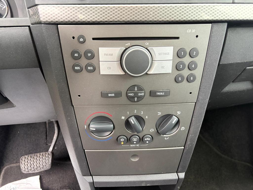 Opel Meriva 1.6-16v enjoy/automaat/140.000 nap/trekhaak/