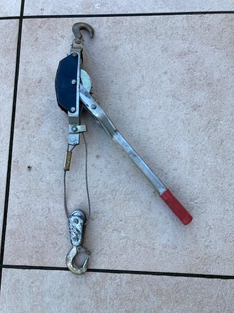 Handig handtakeltje ca 1ton hijskracht