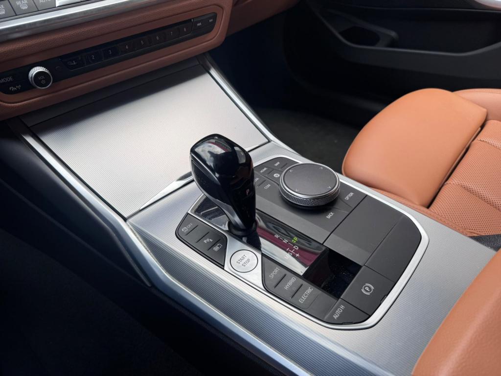BMW 3-serie touring 320e business edition plus