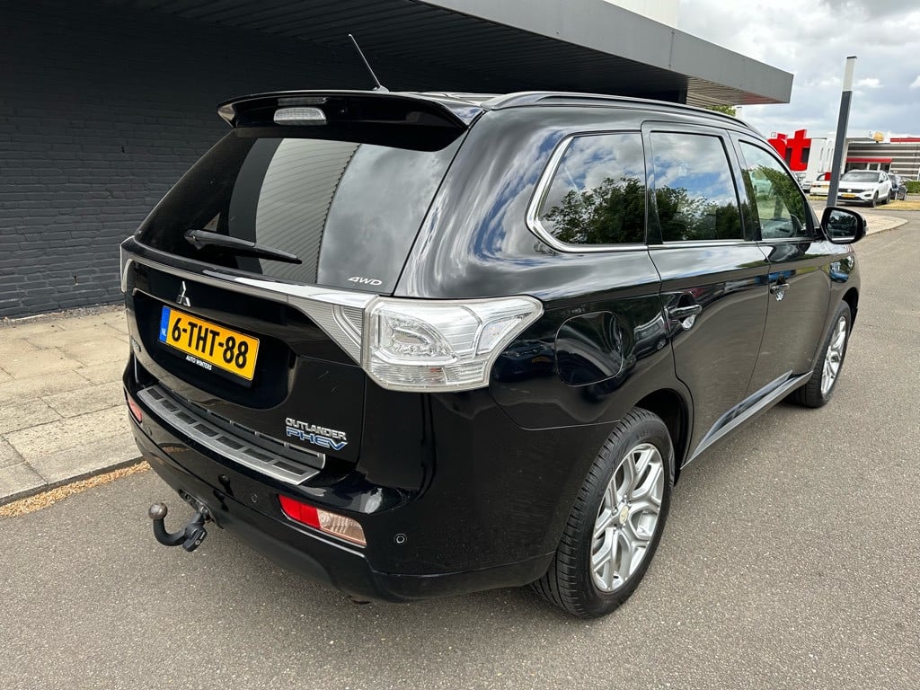 Mitsubishi Outlander 2.0 phev instyle