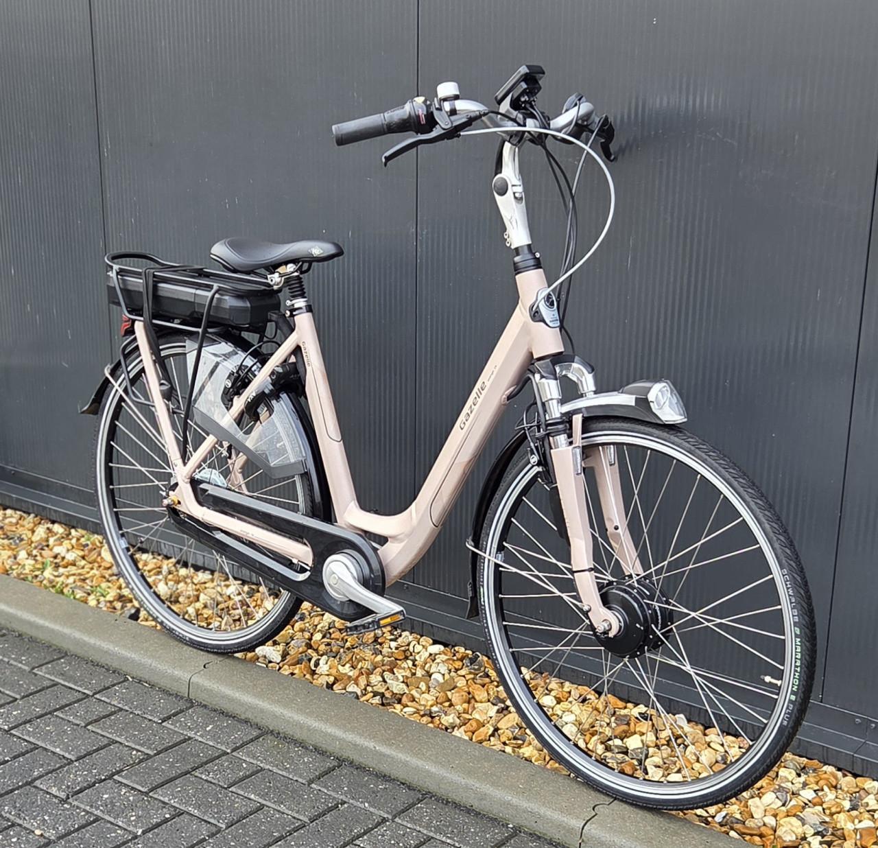 Mooie Gazelle Orange C8 Hybride 53cm 500Wh