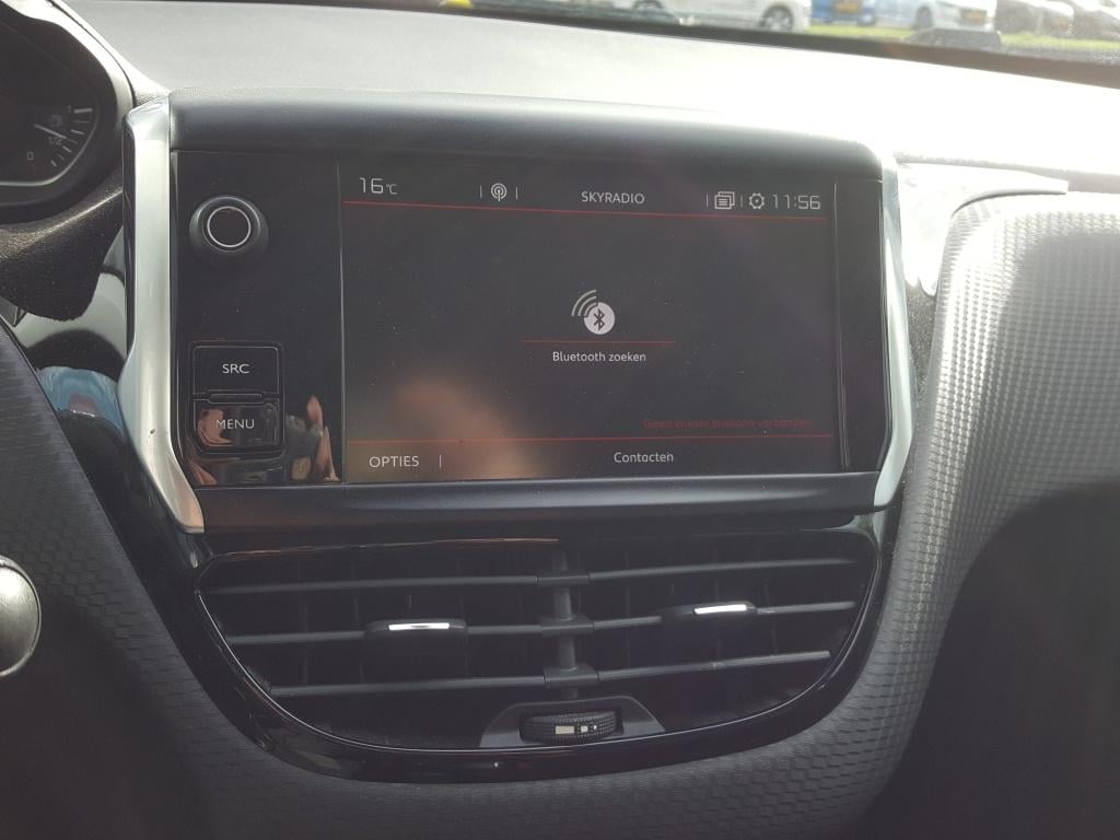 Peugeot 2008 1.2 130pk signature apple carplay & android auto | navigatie t