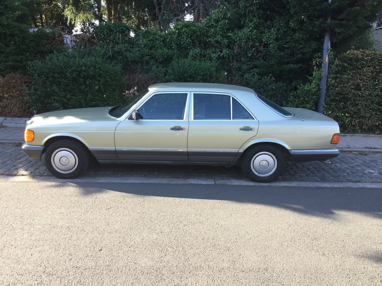 Mercedes benz oldtimer w126 S280, 1984