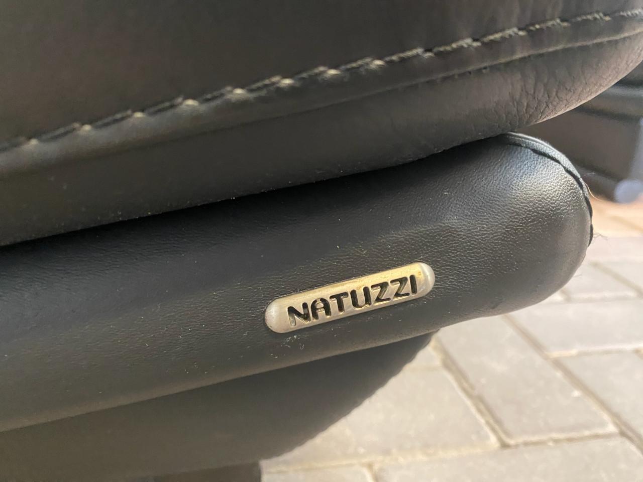 Natuzzi Zwart Echt Lederen Hoekbank met Hocker- Gratis Levering NL