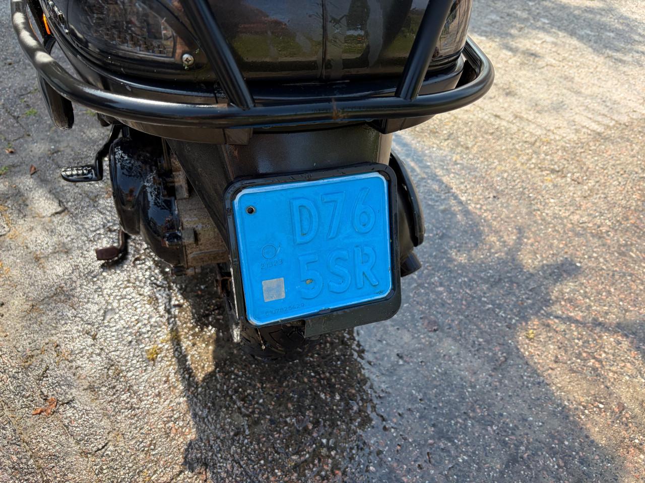 Vespa Piaggio LX 50 C38 - Blauw kenteken - Loop/sloop