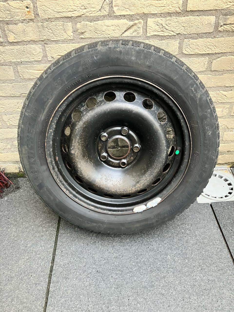 Winterbanden op stalen velg