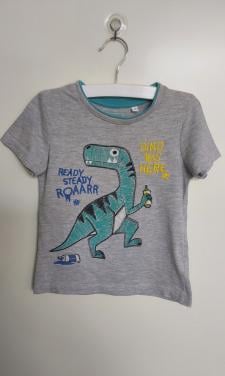 T-shirt van het merk C&A in maat 98