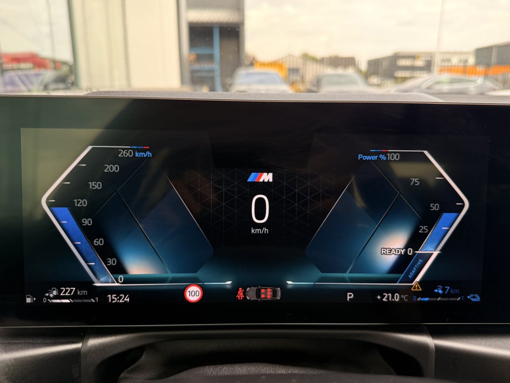 BMW 3-serie 330e | m-sport | harman kardon | pano | cruise | stoelverwarmin
