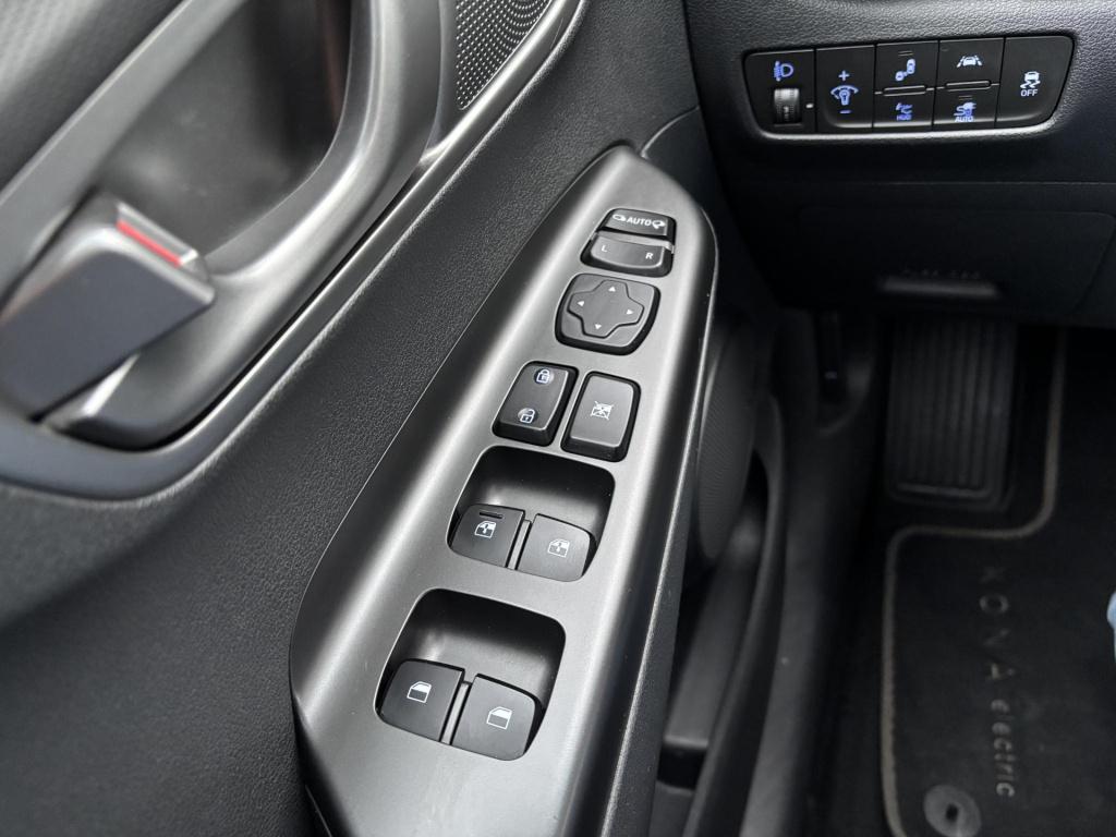 Hyundai Kona ev fashion 64 kwh soh 95% 3-fase lader!