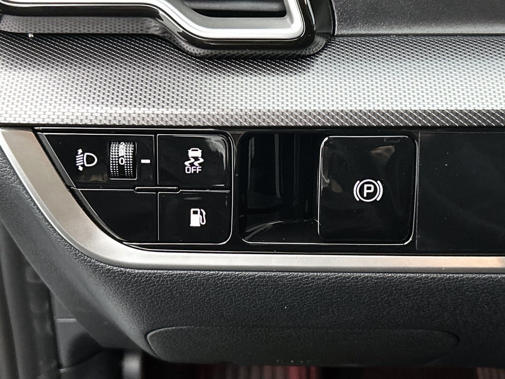 Kia Sportage 1.6 t-gdi plug-in hybrid awd dynamicline | sidebars | lichtmet
