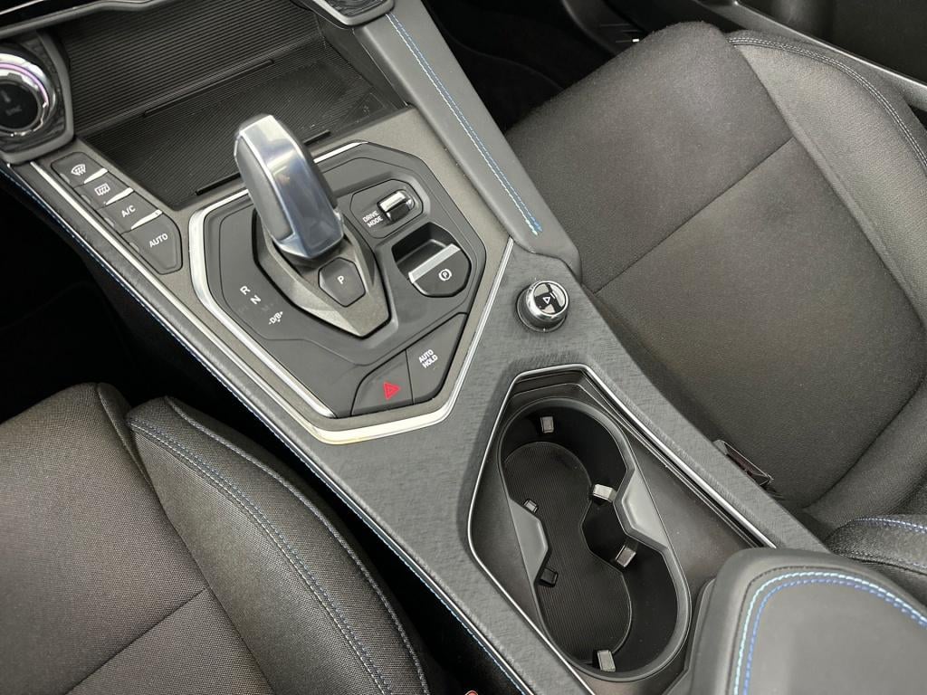 Lynk & Co 01 262pk plug in hybride| panodak| adap.cruise| 360camera
