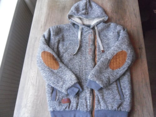 KLEDING