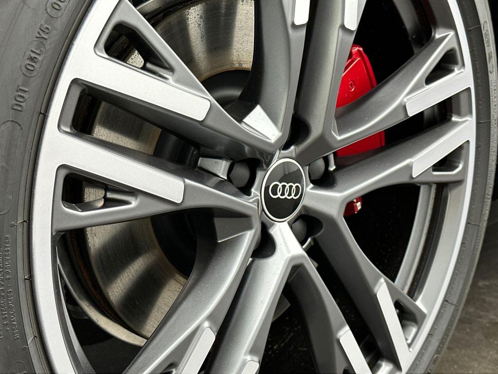 Audi Q5 2.0 tfsi e-hybrid quattro s edition competition