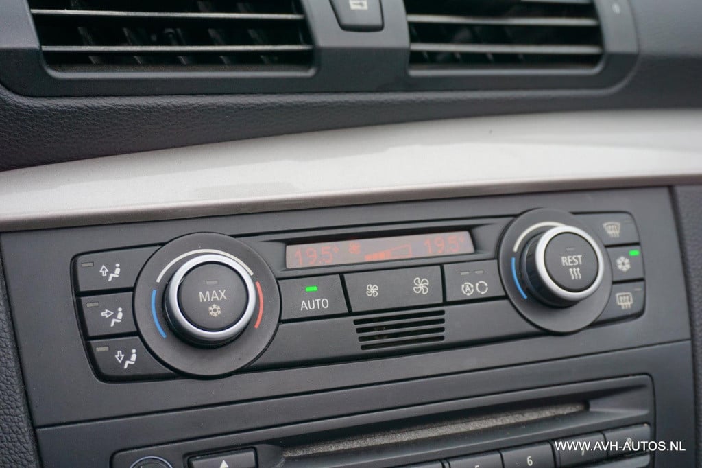 BMW 1 Serie cabrio 118i high executive