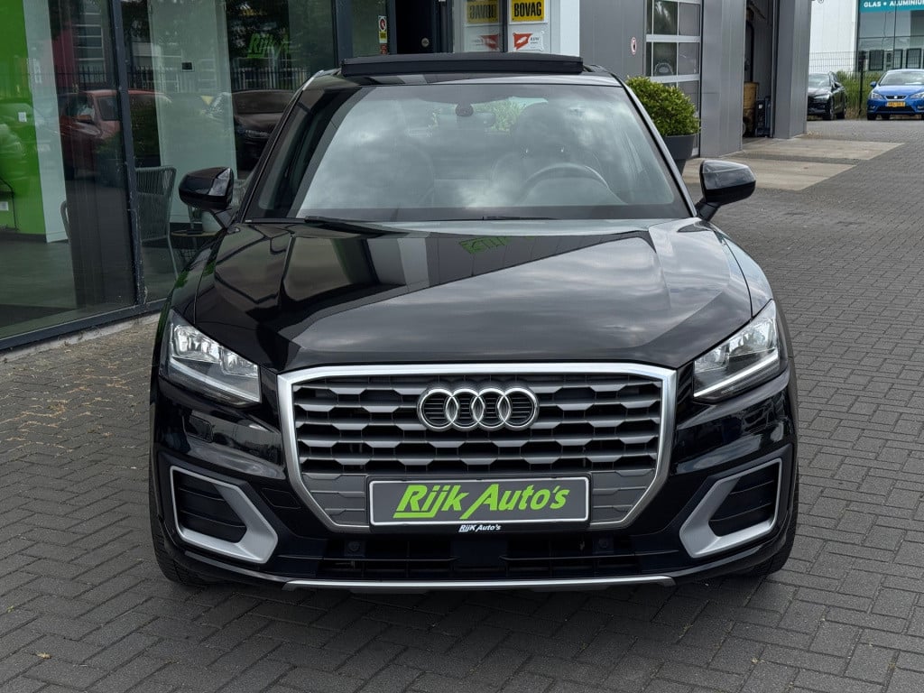 Audi Q2 1.4 tfsi cod s-line * panoramadak * trekhaak * 1e eigenaar