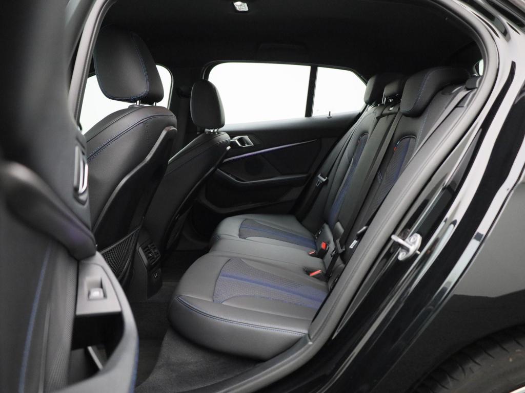 BMW 1 Serie 120i business edition | m-sport | automaat | navigatie | stoel/